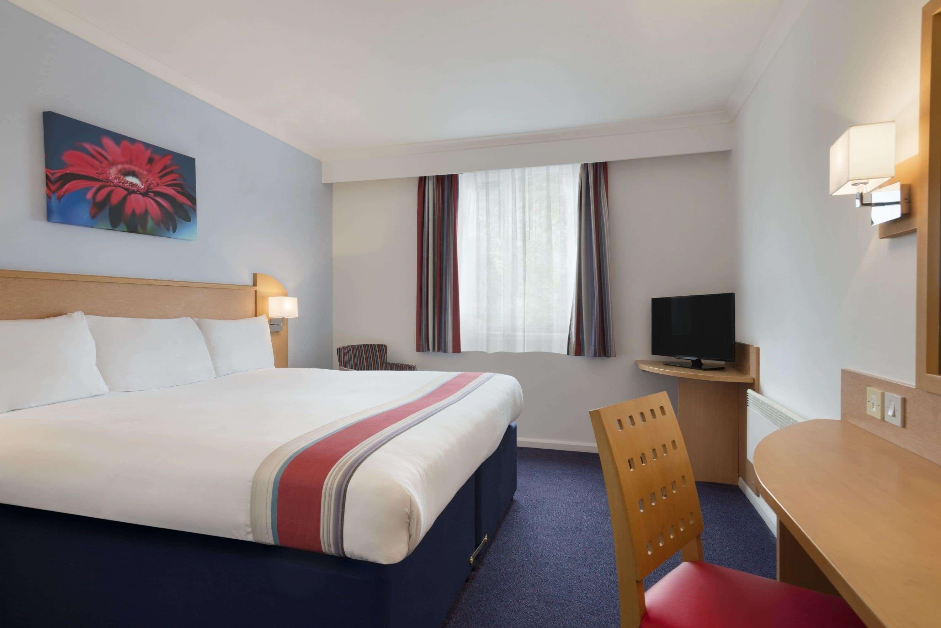 Отель Ramada Вэйкфильд Экстерьер фото