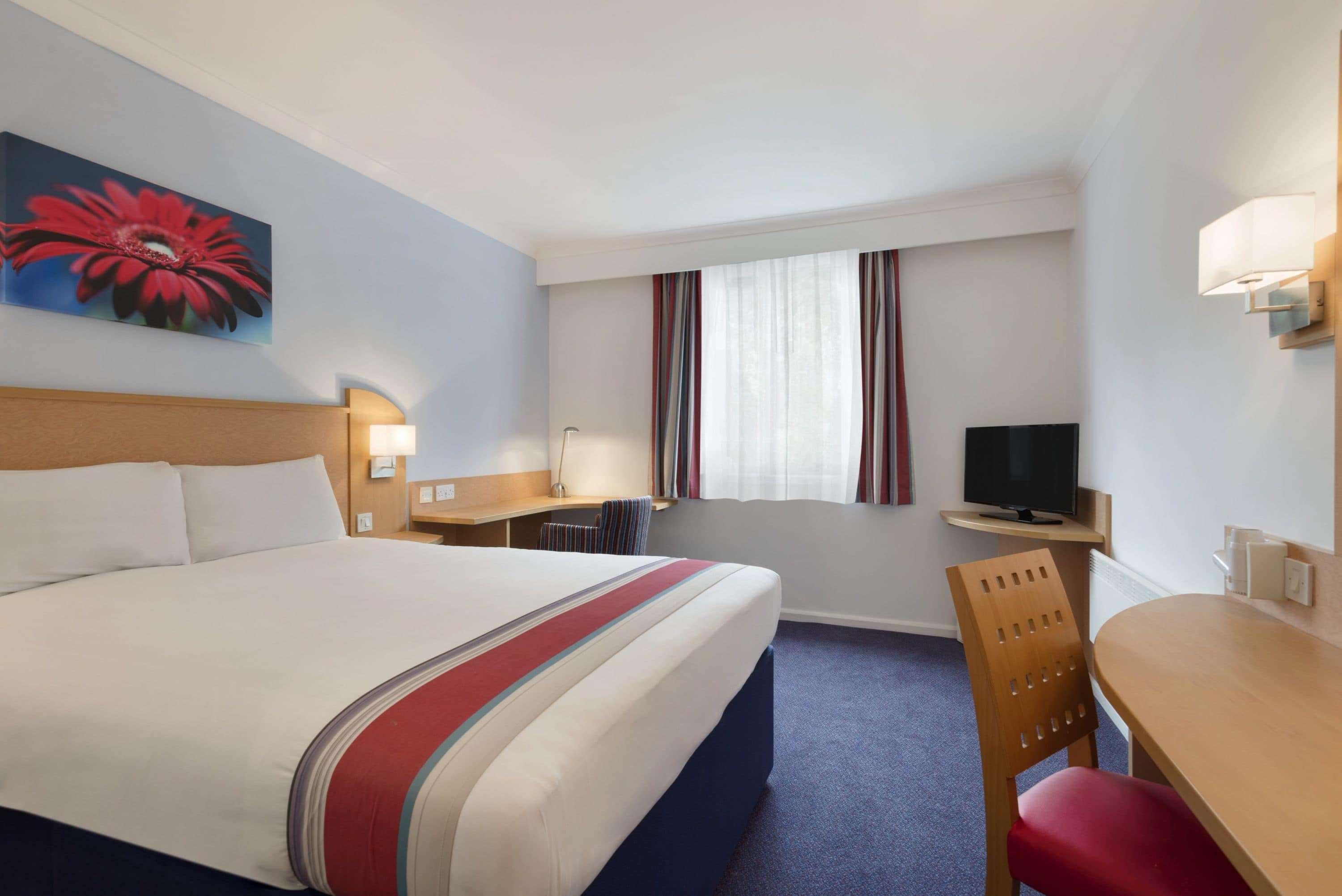 Отель Ramada Вэйкфильд Экстерьер фото